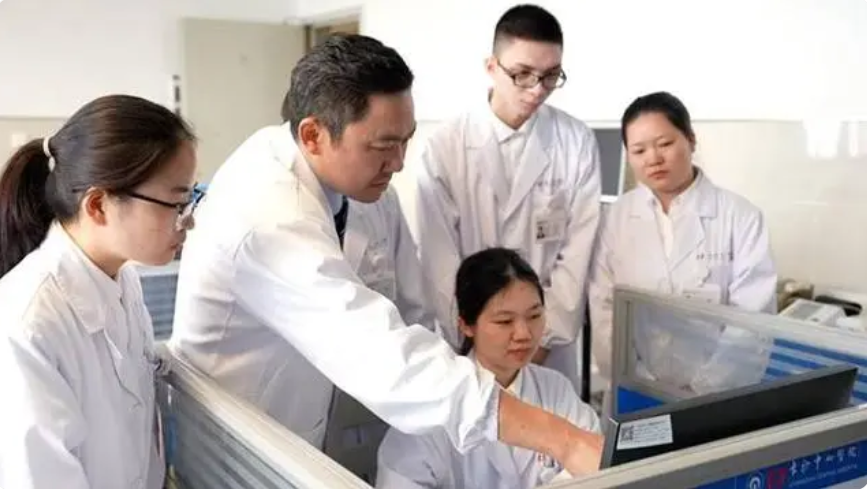 2030年我国每万人口全科医生将达到5人